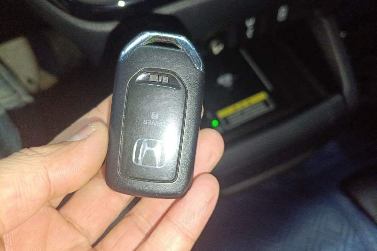 Used Honda Elysion 2022 2.0L eHEV Prestige Edition
