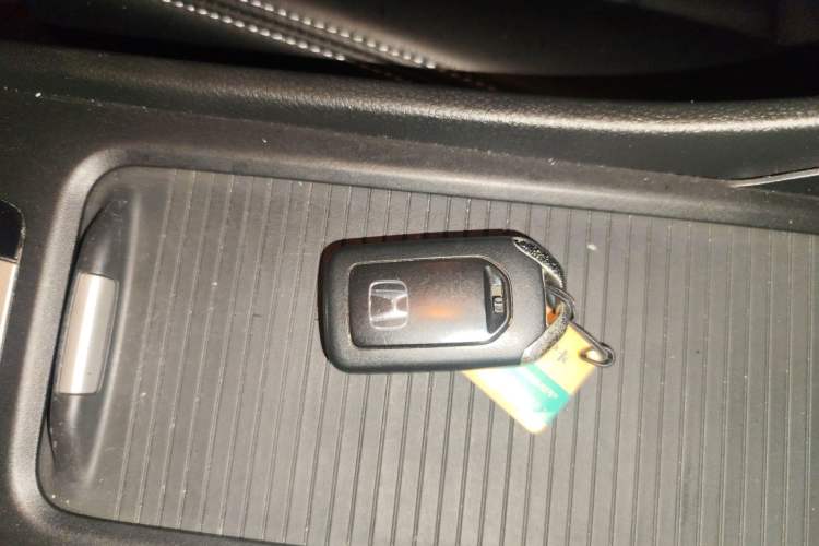 Used Honda Jade 2014 1.8L Automatic Comfort Elite Version 5 Seats Vehicle Key