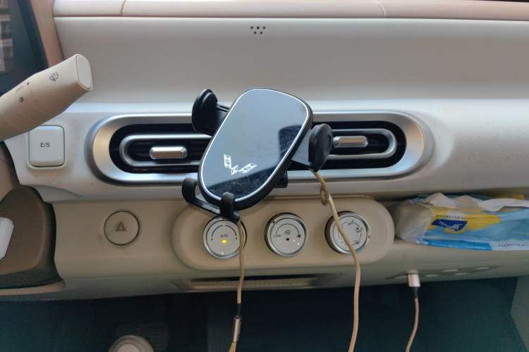 Used Wuling Hongguang MINIEV 2024 3rd Generation 215km Youth Edition
