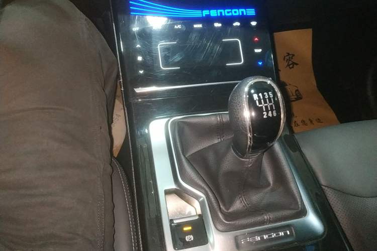 Used Dongfeng Fengon ix5 2019 220T Manual Smart Version China VI Standard