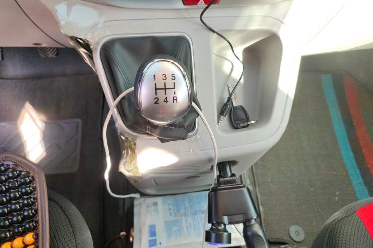 Used JAC Refine M3 2025 PLUS 1.8L Manual Classic Edition 7 Seats