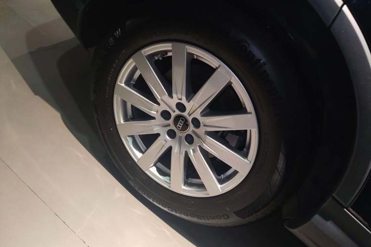 Used Audi Q7 2021 2.0T Standard Version European Specification