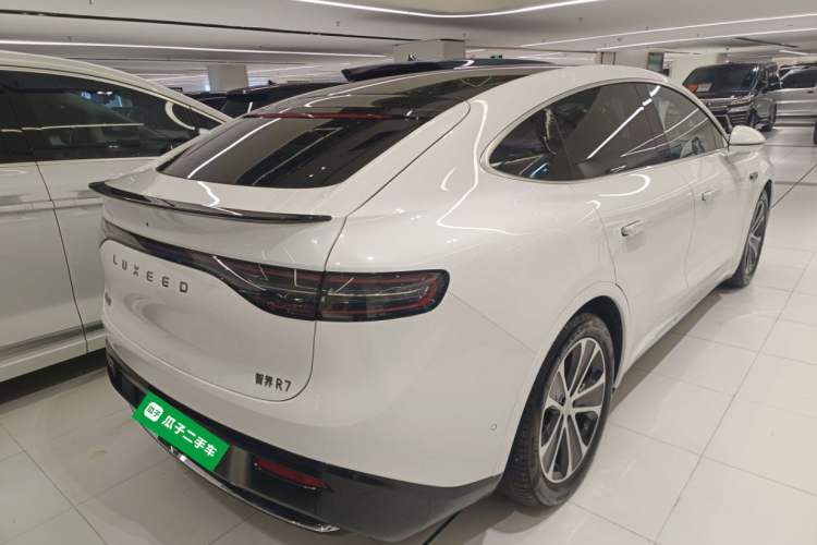 Used Hima Luxeed R7 2024 All-Electric 802 km Max
