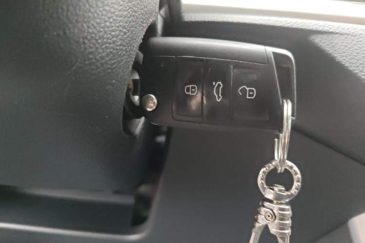 Used Volkswagen Polo 2019 Plus 1.5L Automatic Colorful Technology Edition Vehicle Key