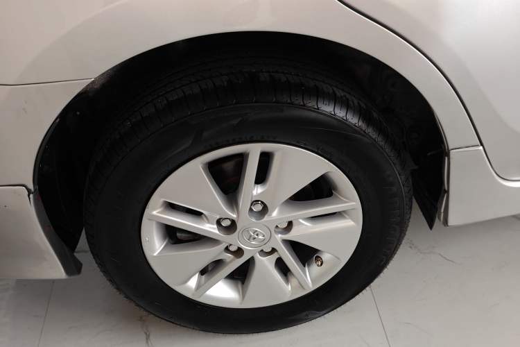 Used Toyota Corolla 2014 1.6L CVT GL Exterior 5