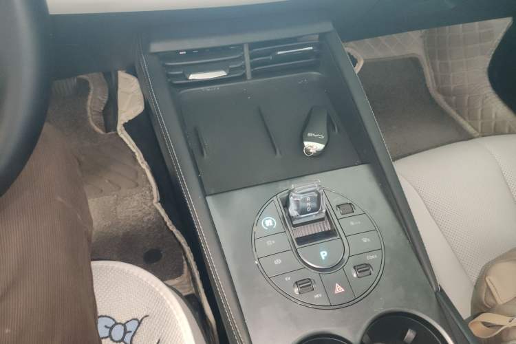 Used BYD Seal 06 New Energy 2024 DM-i 80KM Prestige Model Gear Lever