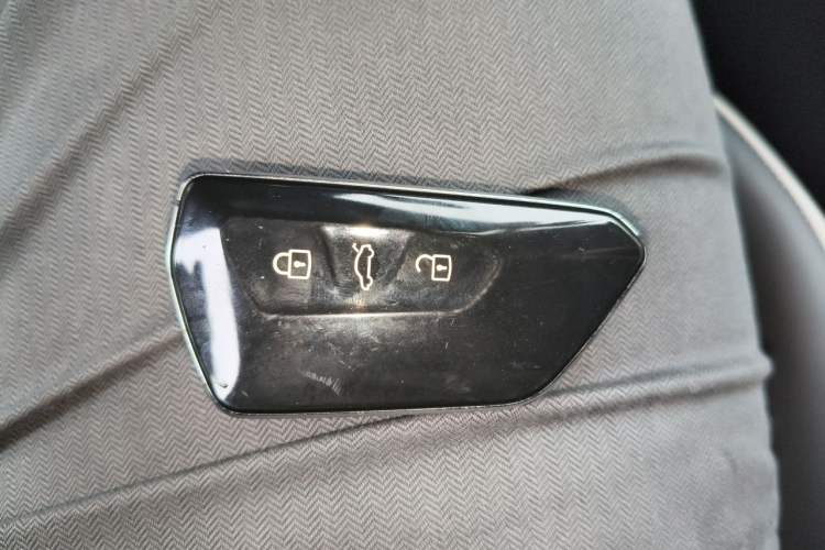 Used Volkswagen Golf 2023 Facelift 280TSI DSG Pro

