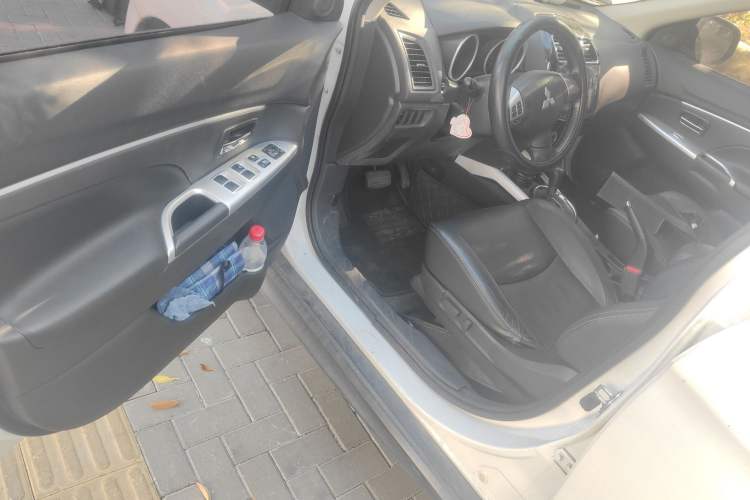 Used Mitsubishi ASX 2018 2.0L CVT Two-Wheel Drive Deluxe Edition