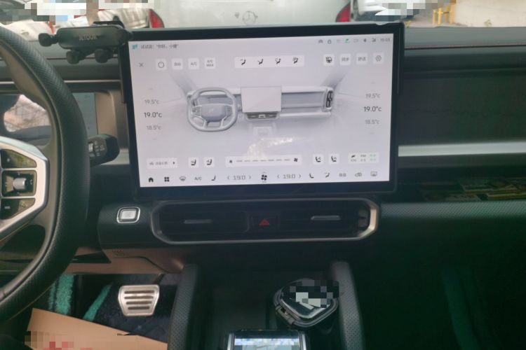 Used JETOUR Traveler 2023 2.0T All-Wheel Drive Conquer PRO Audio And AC Panel