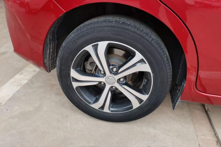 Used Nissan Tiida 2019 1.6L CVT Smart Drive Version China VI Standard Right Rear Wheel Hub