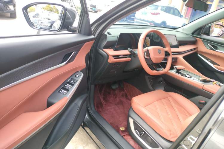 Used Changan CS75 PLUS iDD 2023 ZhiDian iDD Smart Leading Model
