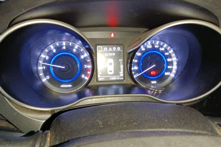 Used Changan Eado 2018 High-Energy Edition 1.6L GDI Manual Pioneer Model China V Standard