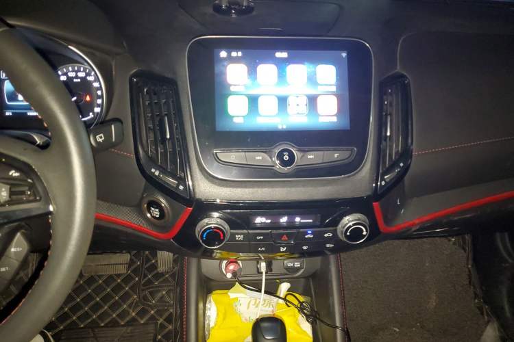 Used CHANGAN CS55 2018 1.5T Automatic Colorful Edition China V Standard