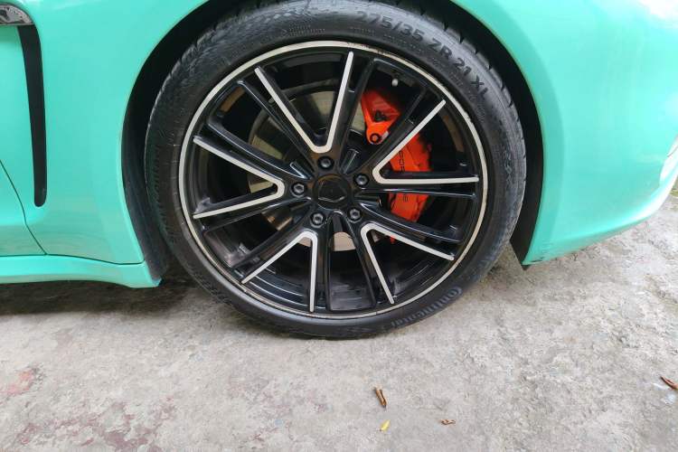 Used Porsche Panamera 2014 Panamera 4 3.0T Right Front Wheel Hub