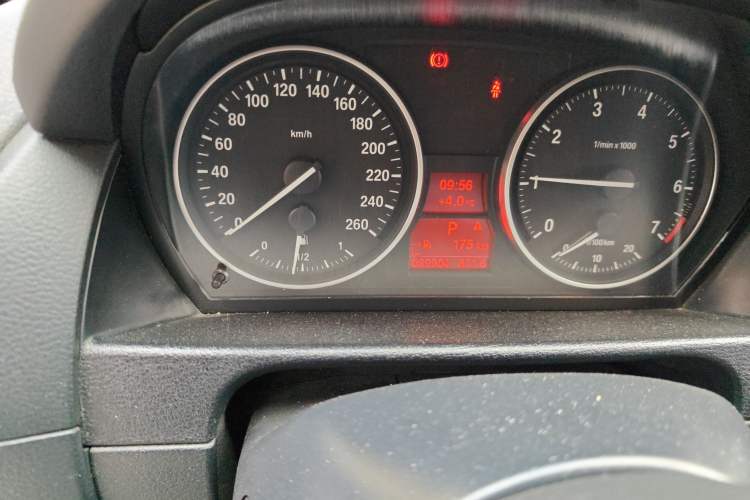 Used BMW X1 2012 sDrive18i Luxury Model