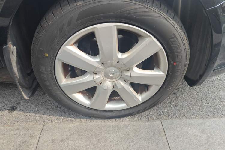 Used Volkswagen Passat 2009 2.0L MFI Manual Luxury Edition