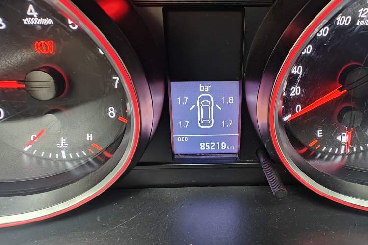 Used Haval H6 2015 Revised Version Sport Edition 1.5T Manual Transmission Two-Wheel Drive Elite Grade