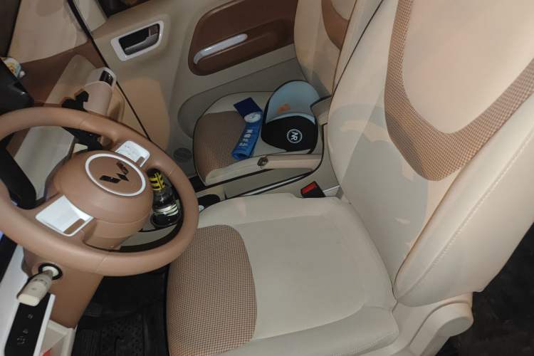 Used Wuling Hongguang MINIEV 2024 3rd Generation 215km Youth Edition
