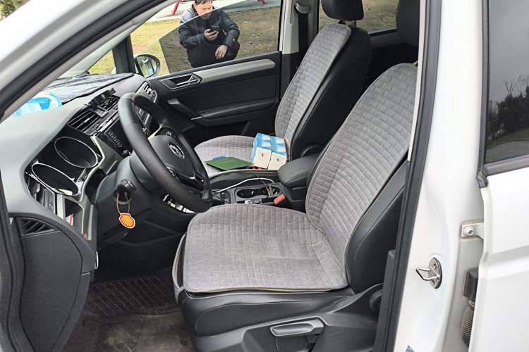 Used Volkswagen Touran 2018 Volkswagen Touran L 280TSI DSG Comfort Edition 7 Seats China VI Standard
