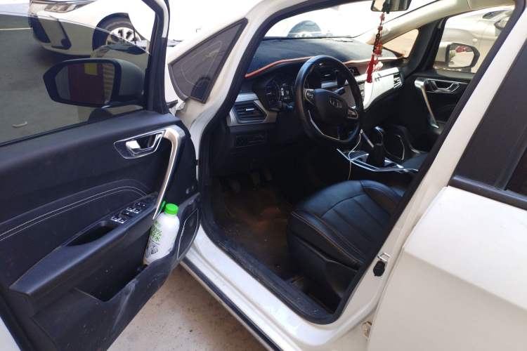 Used Geely Auto Vision X3 2019 Upgraded Model 1.5L Manual Elite Version