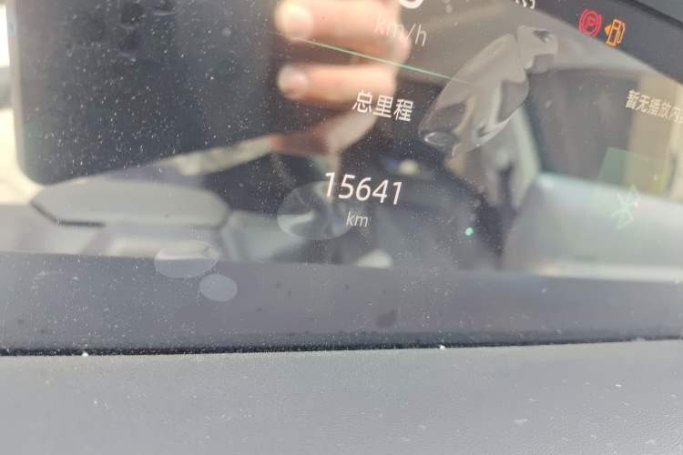 Used Changan UNI-K 2023 2.0T Two-Wheel Drive Yue Ling Trim
