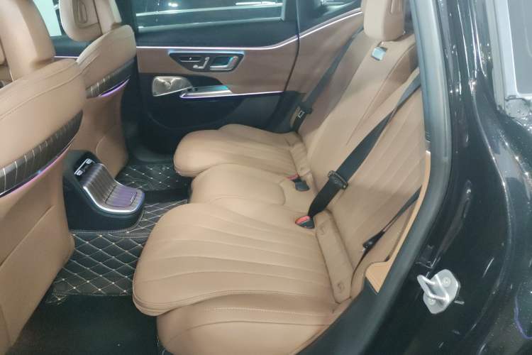 Used Mercedes-Benz E-Class 2025 Facelift E 300 L Luxury Edition