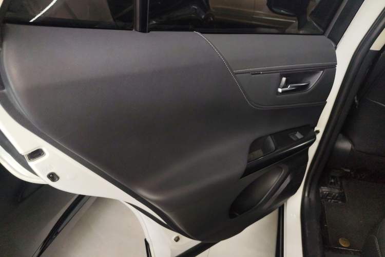 Used Toyota Venza 2023 2.0L CVT Two-Wheel Drive Prestige Version