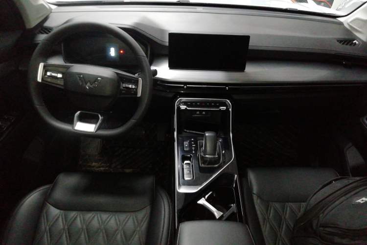 Used Wuling Asta 2022 2.0L DHT Electric-Speed Version
