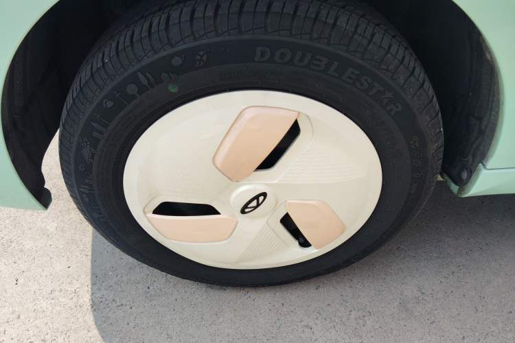 Used Chery QQ QQ Ice Cream 2022 170km Sundae Phosphate Lithium-Ion