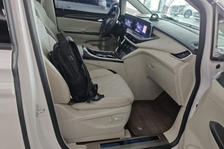 Used Buick GL8 2023 ES Lu Zun Comfort Model