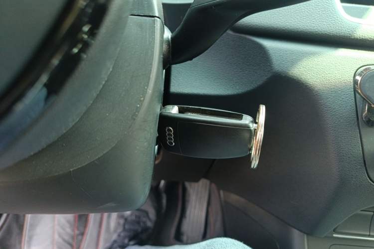 Used Audi Q3 2015 30 TFSI Comfort Model
