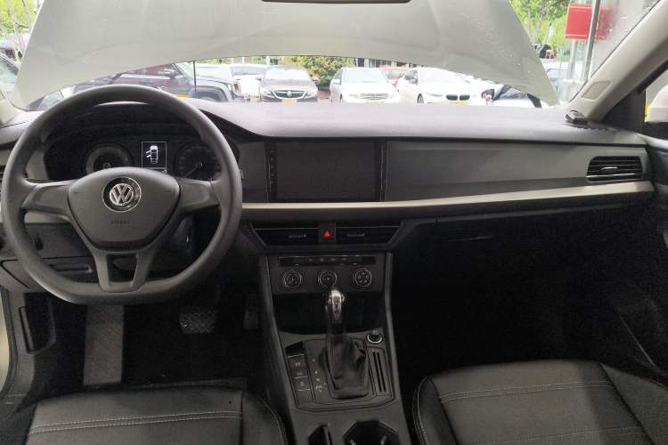 Used Volkswagen Lavida 2019 1.5L Automatic Fashion Edition China VI
