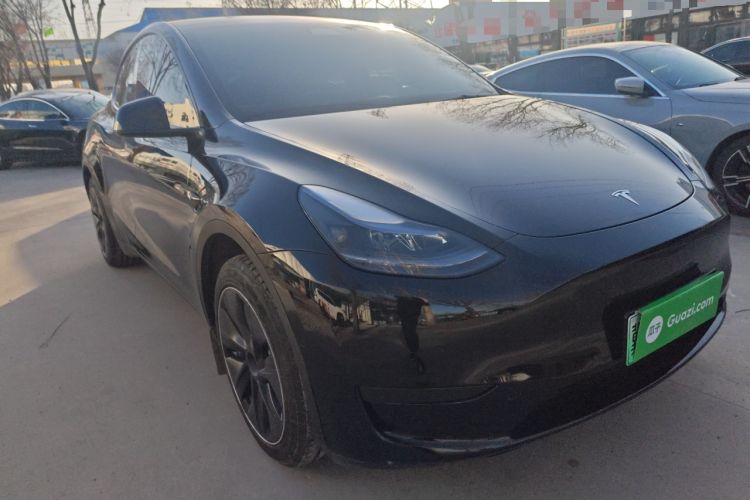 Used Tesla Model Y 2023 Rear-Wheel-Drive Version
