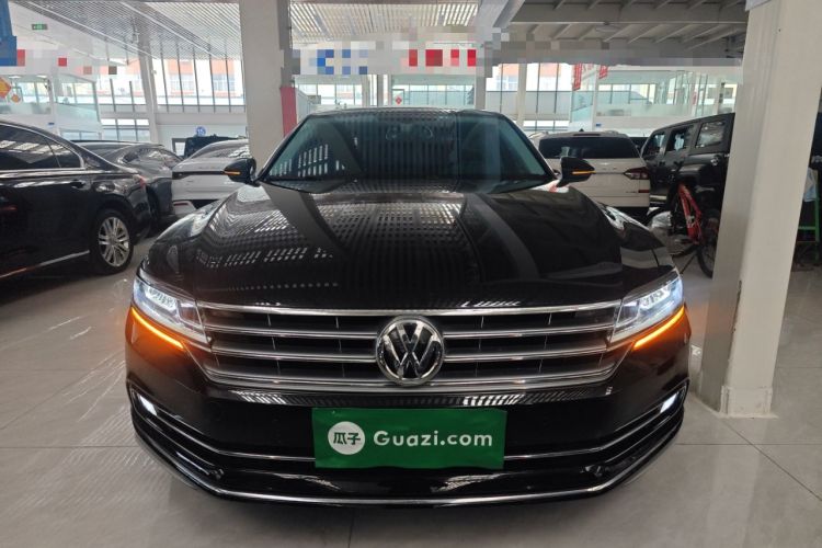 Used Volkswagen Phideon 2018 Revised Version 380TSI Two-Wheel Drive Business Edition Front