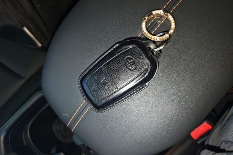 Used Toyota RAV4 2024 Dual-Motor 2.5L E-CVT Two-Wheel Drive Elite Plus Edition