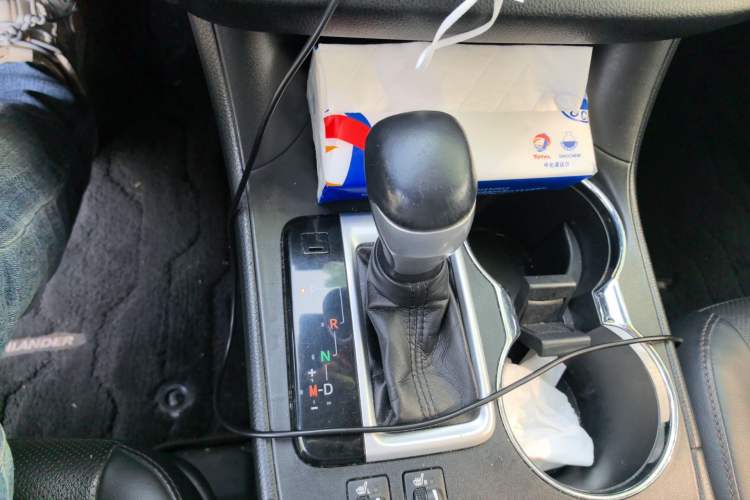 Used Toyota Highlander 2018 2.0T Four-Wheel Drive Prestige Version 7 Seats China VI Standard