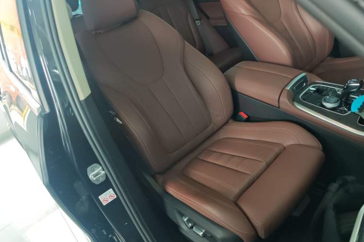 Used BMW X5 2022 xDrive40i M Sport Package
