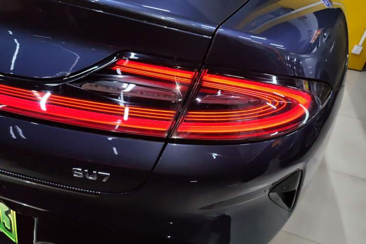 Used Xiaomi Auto SU7 2024 Rear-Drive Long-Range Intelligent Driving Version