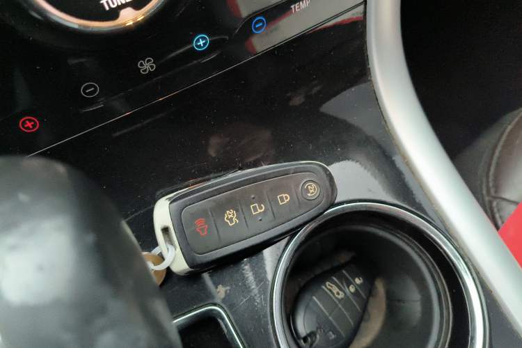 Used Ford Edge 2012 3.5L Zunrui Trim
