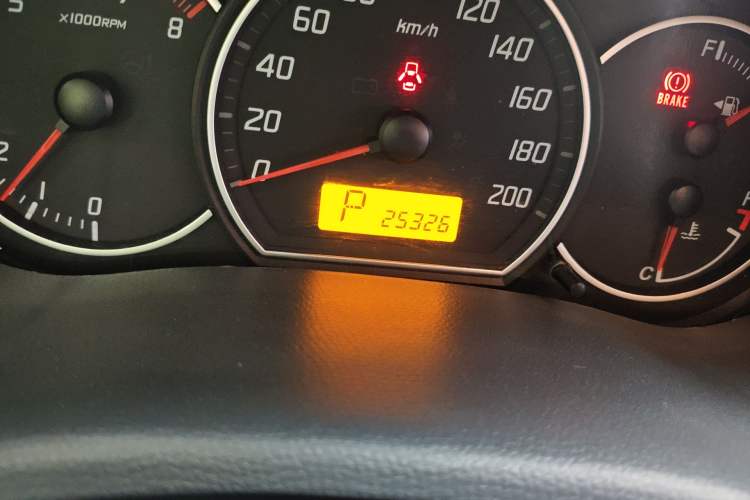 Used Suzuki Swift 2016 1.5L Automatic Fashionable Coolplay Edition