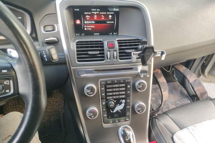 Used Volvo XC60 2015 T5 AWD Smart Drive Edition