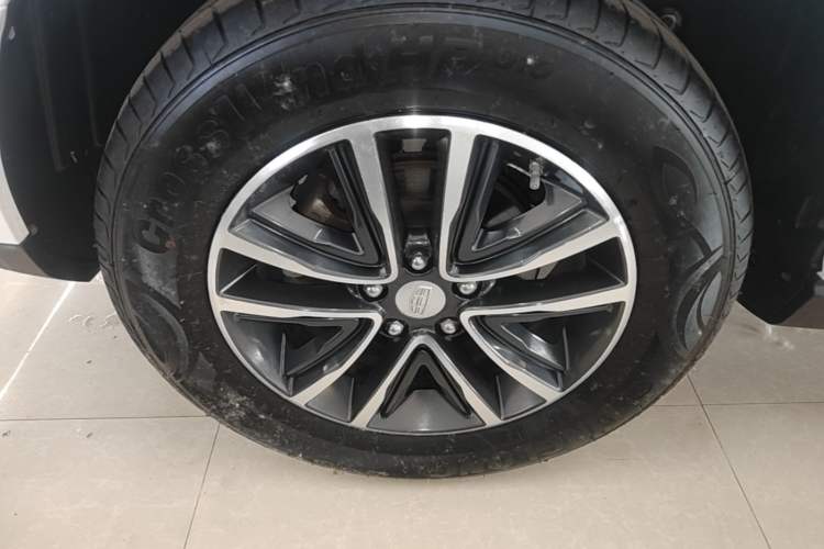 Used Geely Auto Vision X6 2018 1.4T CVT 4G Connected Flagship Edition