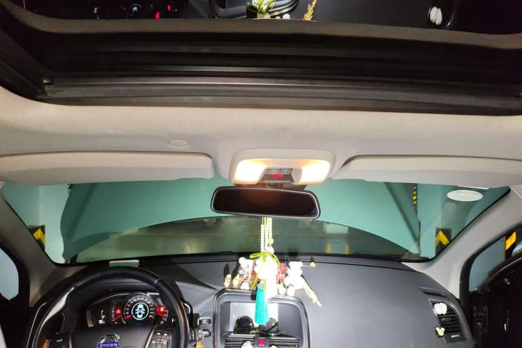 Used Volvo XC60 2013 T5 Zhiya Edition Headliner