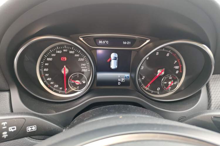 Used Mercedes-Benz GLA 2018 GLA 200 Fashion Model Instrument Cluster