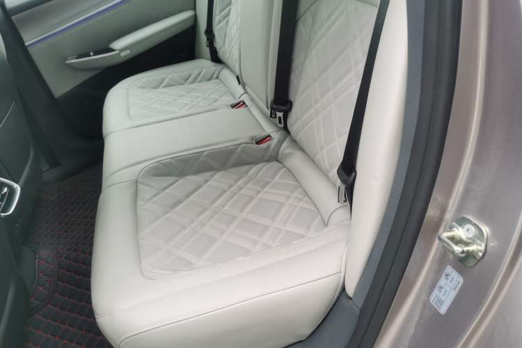 Used CHANGAN NEVO A07 2023 Range-Extended 200 Max Left Rear Seat