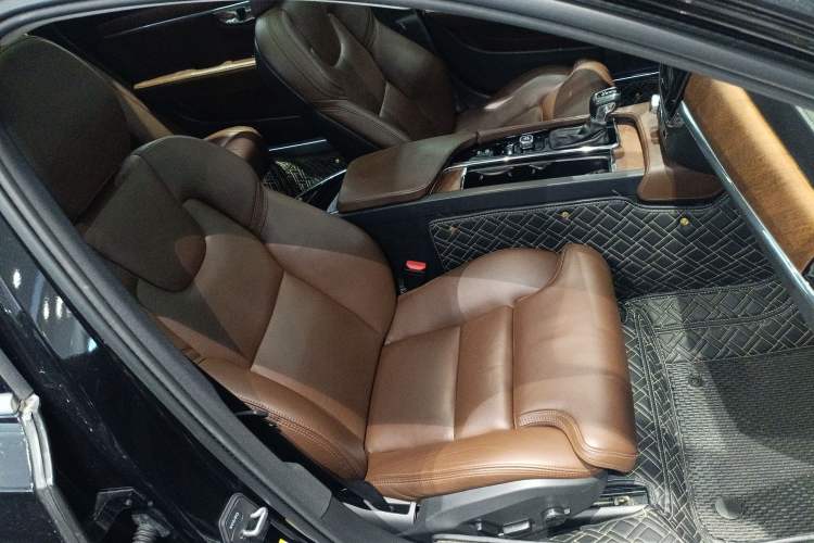 Used Volvo S90 2020 T5 Zhiya Luxury Edition