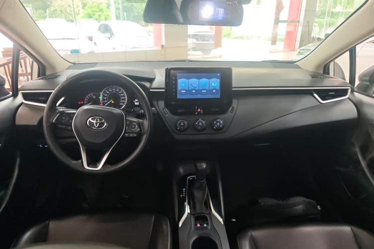 Used Toyota Corolla 2021 1.2T S-CVT Pioneer Edition Center Console