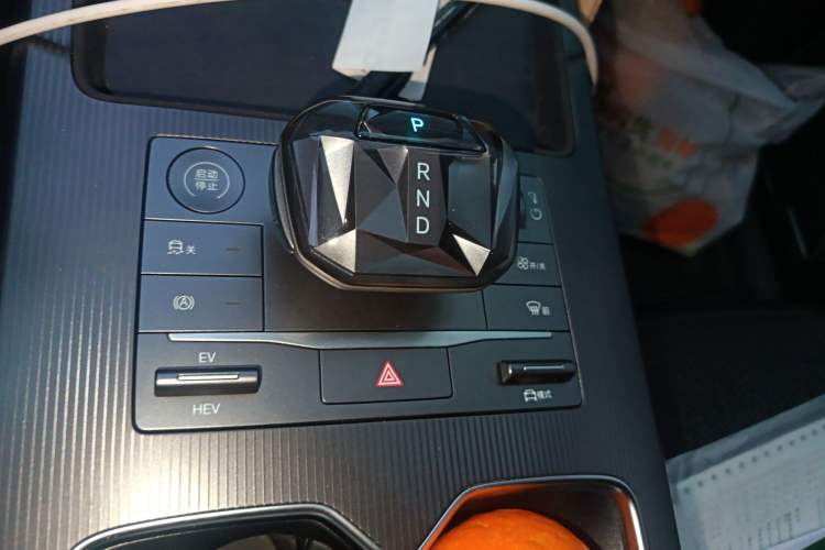 Used BYD Song L DM-i 2024 112 km Leading Edition
