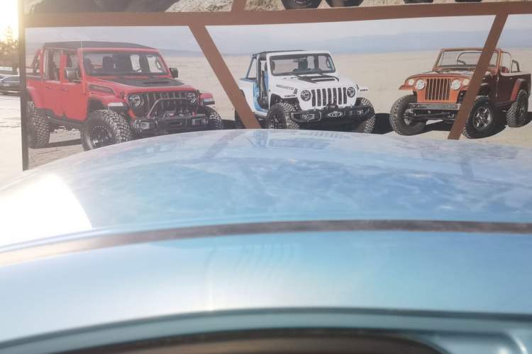 Used ORA iQ 2018 High-Range Version Smart Connectivity Model