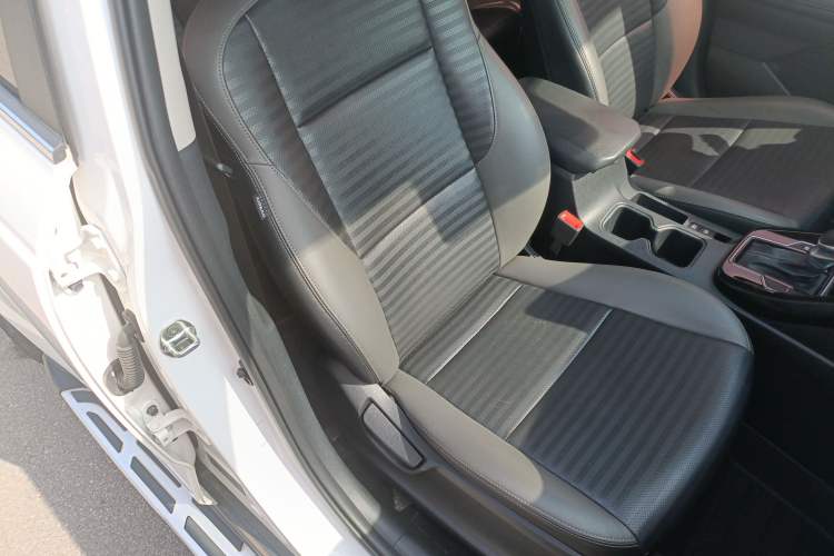 Used Kia Sportage R 2018 2.0L Automatic Smart Luxury Version China V Standard
